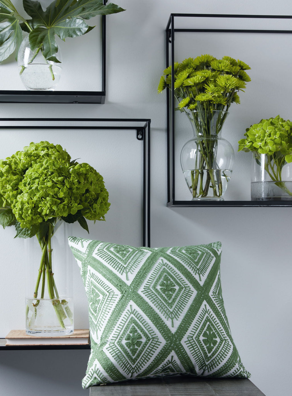 Bellvale - Pillow (Set of 4) - Green / White