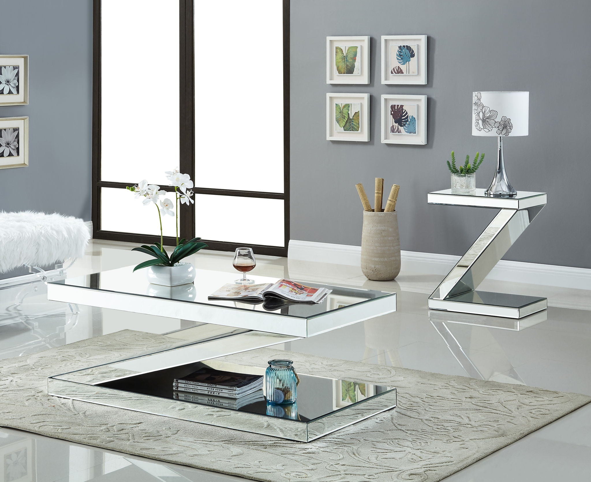 Zee - Table