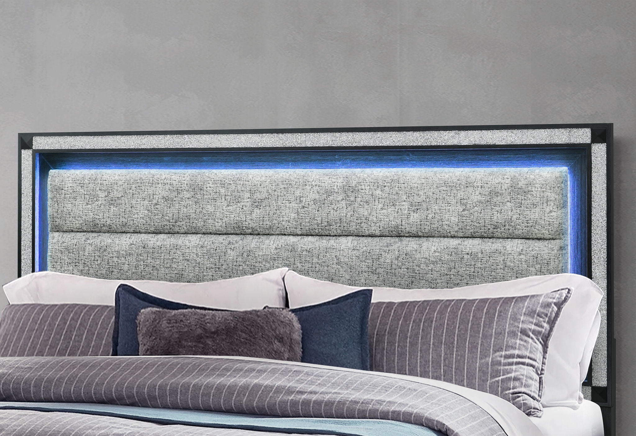 Soleil - 5 Piece King Bedroom Set - Charcoal