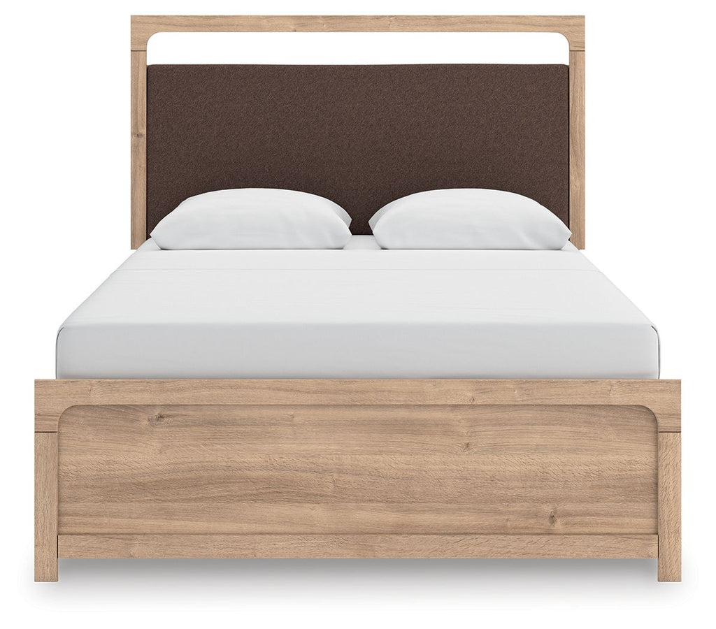 Kinlanni - Queen Upholstered Panel Bed - Tan